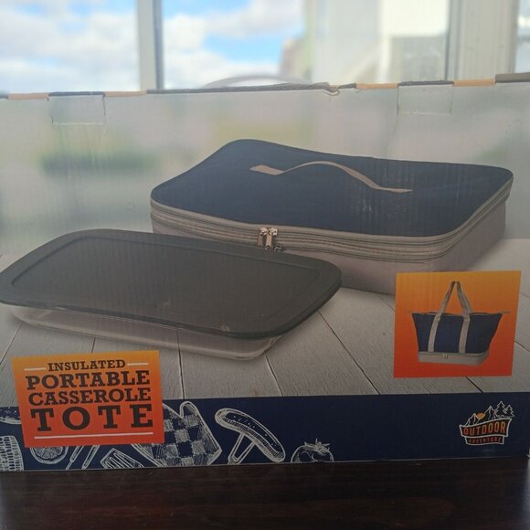 Casserole Tote Outdoor Adventure Portable Insulated with Travel Lid - Picture 2 of 4